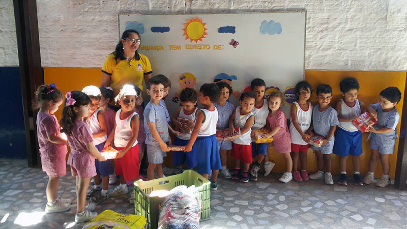 Entrega das doações à Creche Escola Vovó Marluce